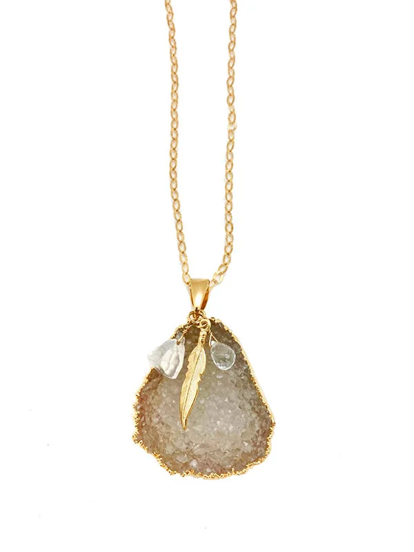 Ladies round pendant necklace-Flirty Quartz Necklace