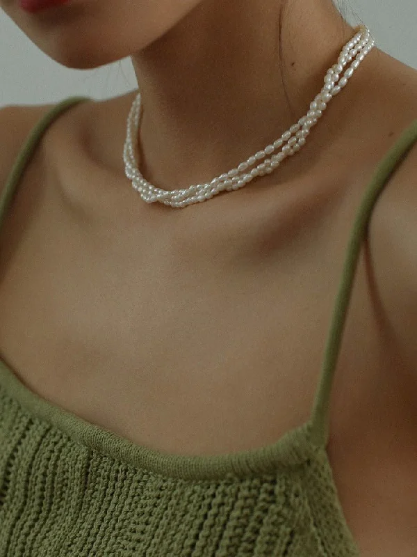 Ladies luxury necklace-Three Layers Ot Buckle Pearl Necklace