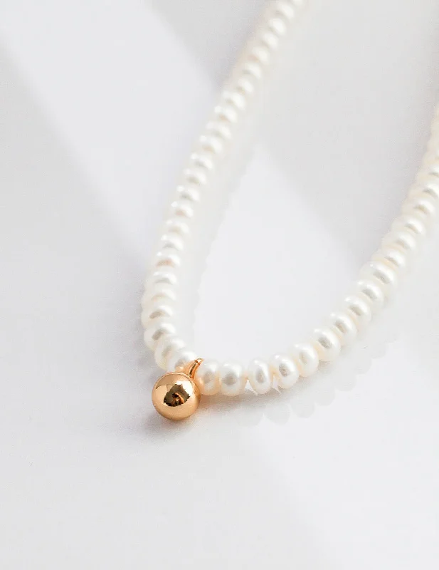 Ladies infinity necklace-Gold Bead Pendant Pearl Necklace