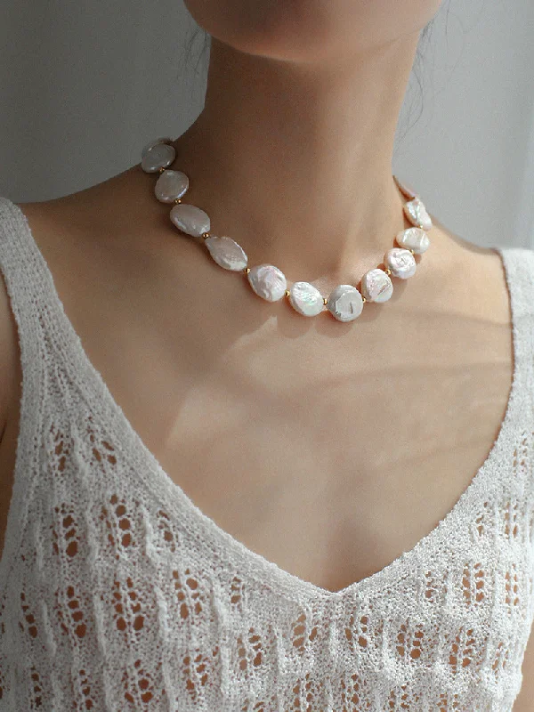 Ladies chic necklace-Elegant Rebellion Baroque Pearl Statement Necklace