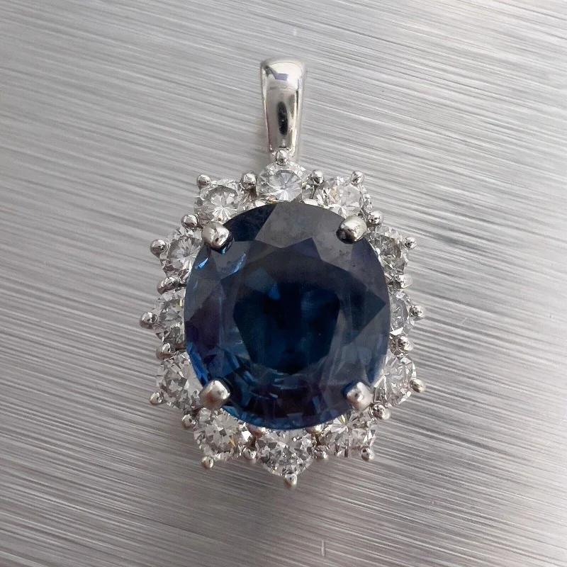 Ladies gold solitaire necklace-14k White Gold Blue 2.68ct Oval Sapphire Diamond Halo Pendant 0.85ctw G VS2