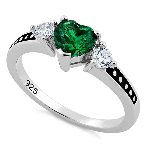 Ladies silver solitaire ring-Sterling Silver Heart Emerald CZ Ring