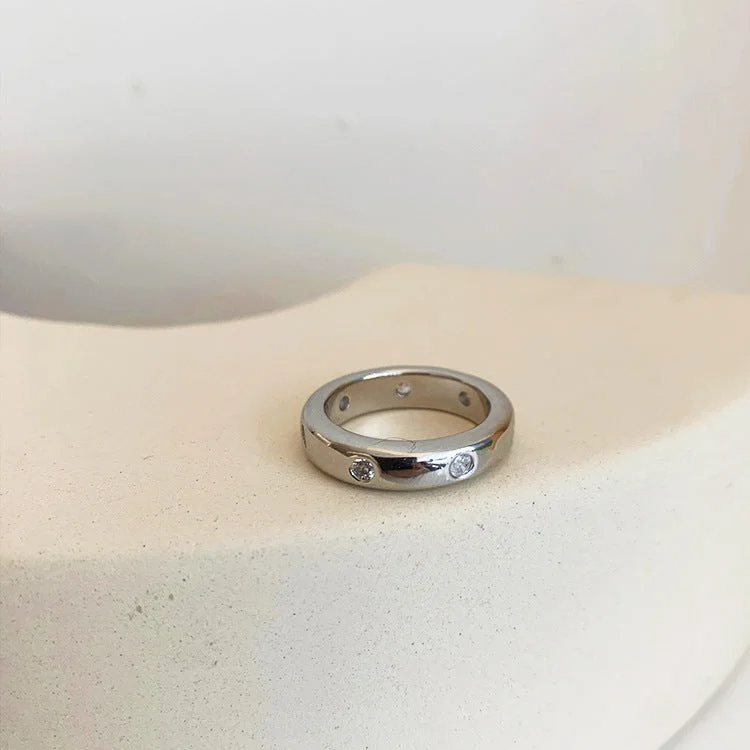 Silver No. 7 Zircon Simple Ring