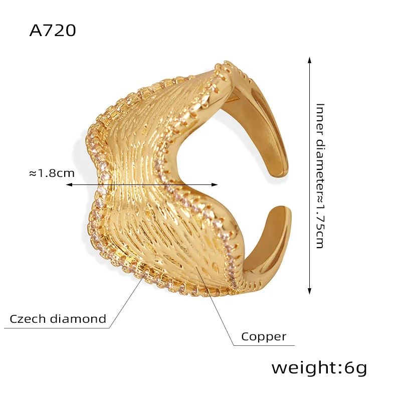 A720-Gold Water Ripple Ring