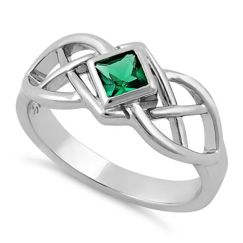 Ladies chunky ring-Sterling Silver Emerald CZ Celtic Ring